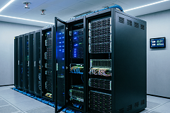 Отказоустойчивая ИТ-инфраструктура: как обеспечить непрерывность бизнеса при сбоях, атаках и пиковых нагрузках